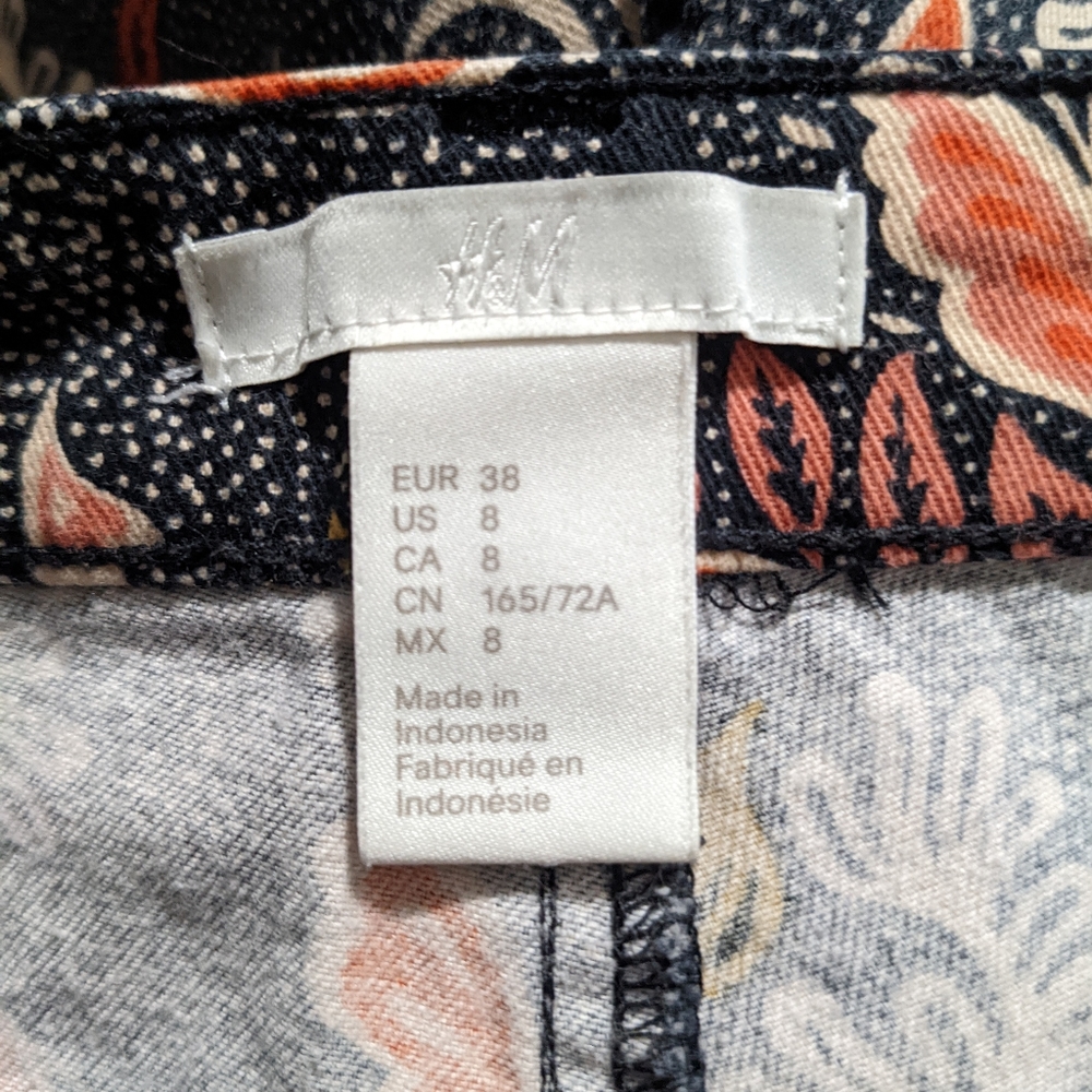Patterned shorts - Picture 5 of 6